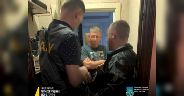 Вимагав 4 тисячі доларів за «правильне вирішення питання»: на Київщині викрили нечистого на руку суддю