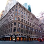 Культовий універмаг Нью-Йорка Saks Fifth Avenue оцінено в $3,6 млрд