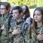У Раді хочуть повернути в українські школи початкову військову підготовку