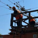 У Днiпрi завершується монтаж нової контактної мережi для тролейбусiв