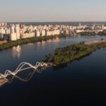 У Києві відкрито “Міст-хвилю”: як виглядає нова знакова споруда столиці (ФОТО)