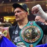 Усик відмовився від титулу абсолютного чемпіона світу (відео)