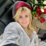 «Бридко»: популярна співачка обурила мережу своїми світлинами