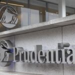 Американська страхова компанія Prudential викупить свої акції на $2 млрд
