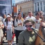 У Києві сотні людей прийшли попрощатися з «госпітальєром» Іриною Цибух (відео)