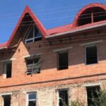 Пiд Львовом продали недобудовану адмiнбудiвлю