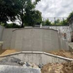 У Львовi ремонтують старовинну пiдпiрну стiнку зi сходами