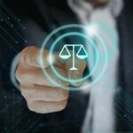 У Києві ухвалили вирок охоронцеві поліклініки, з вини якого люди загинули під обстрілом біля закритого укриття