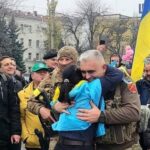 «Відносна більшість тилової України втомилася й хоче переговорів, але не хоче віддавати…