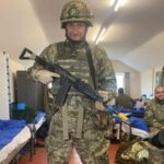 «Лише кілька місяців тому пішов на війну»: на фронті загинув відомий фотограф-орнітолог