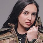 «В Парижі в колишньому будинку Алена Делона ми показали свою колекцію одягу»: бойова медикиня з подругами налагодили випуск жіночої військової форми