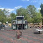 У Днiпрi приводять до ладу зеленi зони поблизу шкiл та…