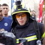 Із сокирою за поясом: як полтавський рятувальник Андрій Гречаний бігав по Черкасах, щоб установити…