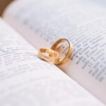 Кохання зачекає: п'ять знаків зодіаку, які зазвичай вступають у шлюб за розрахунком