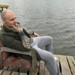 «На спині у сина сліди від електрошокеру — били в одне й те саме місце, рани не встигали загоюватися», — мати звільненого з полону військового медика