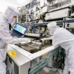 Глобальні акції чіп-компаній звалилися на $420 млрд після прогнозу продажів від ASML