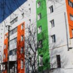 У вiдновлюваних п’ятиповерхiвках в Тростянцi встановлюють опалення