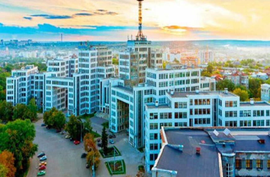 Харкiв вiдновить Держпром