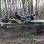 Окупанти придумали новий захист для своєї бронетехніки: чи варто його остерігатися…
