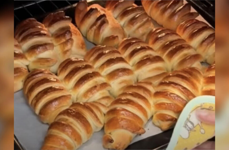 Румʼяні, запашні, з ніжним вершковим кремом:…