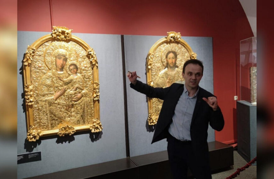 Герб Мазепи на окладі ікони майже…