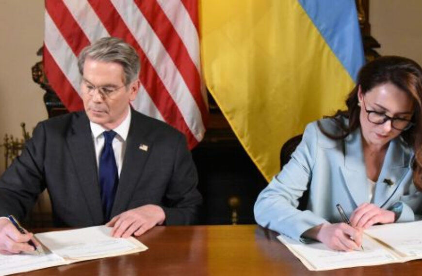 Бессент прокоментував угоду з Україною про надра