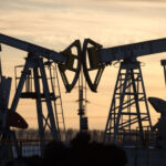 Нафта дешевшає на тлі очікування зростання запасів у США