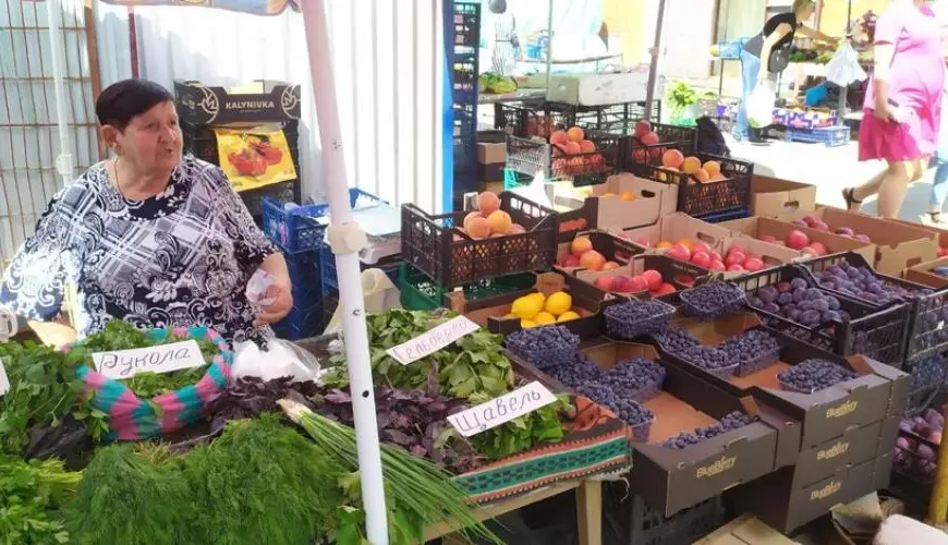 Хліб та м’ясо подорожчають, овочі – навпаки: прогноз на продуктові ціни до середини літа