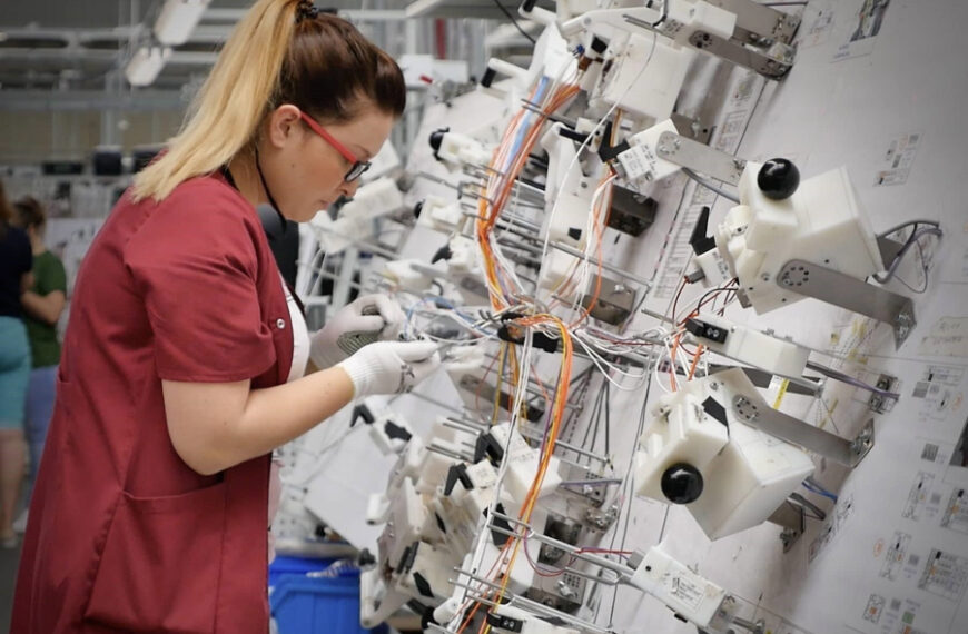 Британський Rosebank Industries залучить $1,55 млрд для придбання американської ECI