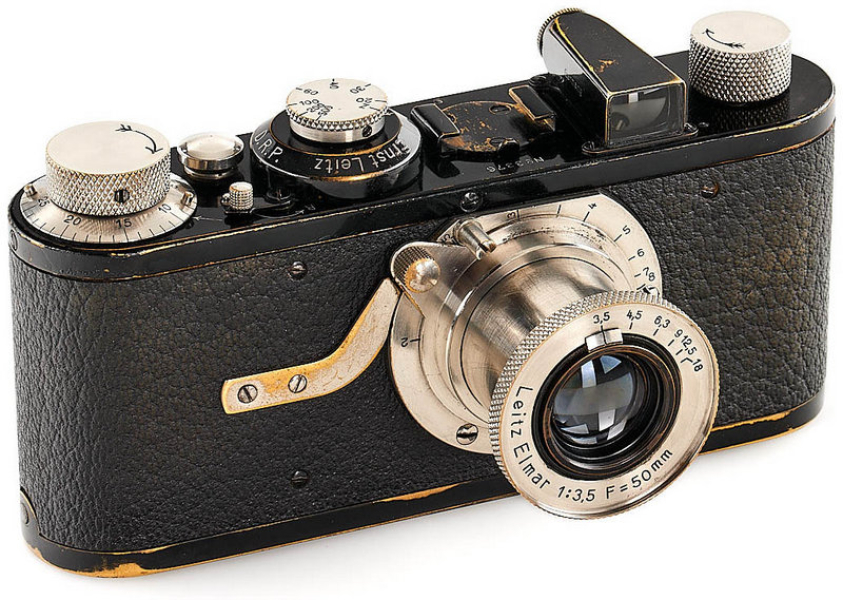Первый пленочный фотоаппарат компании Leitz образца 1925 года. Фото с сайта leica-camera.com