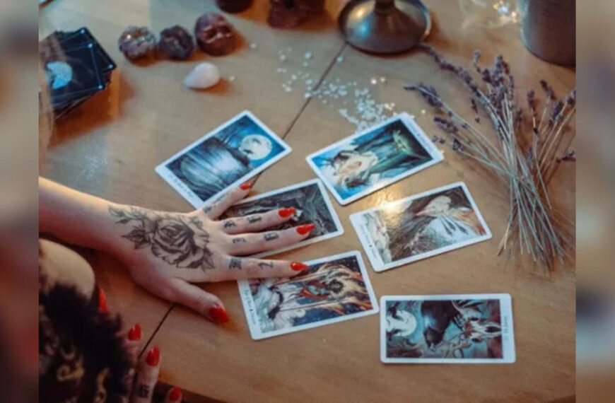 Близнюкам — «Королева Пентаклів», Терезам — «Сонце»,…