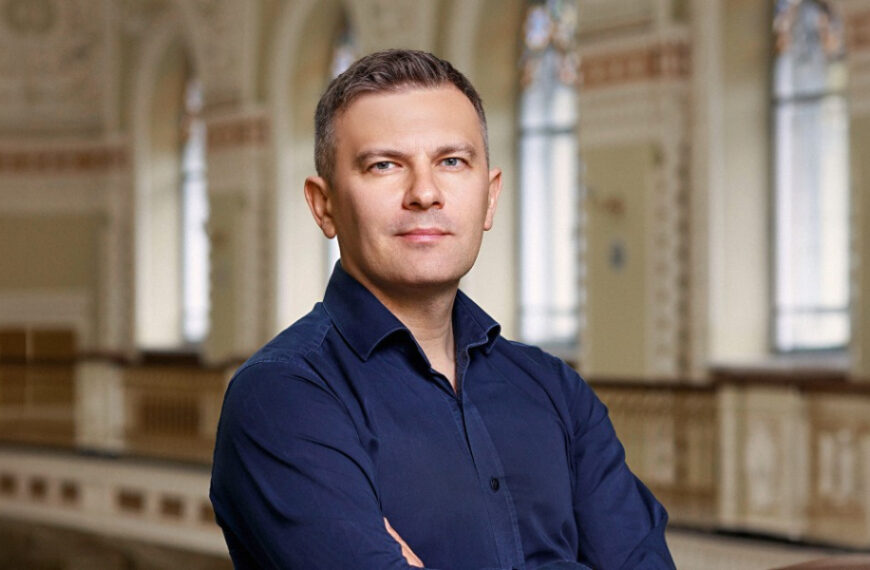 Криптовалюта в резерви, курс долара…