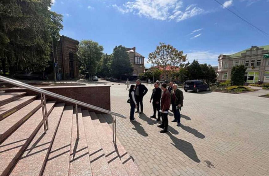 Кропивницький створив першу чергу безбар’єрного маршруту