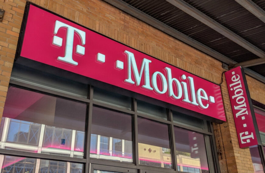 SoftBank залучив $4,8 млрд від продажу акцій T-Mobile