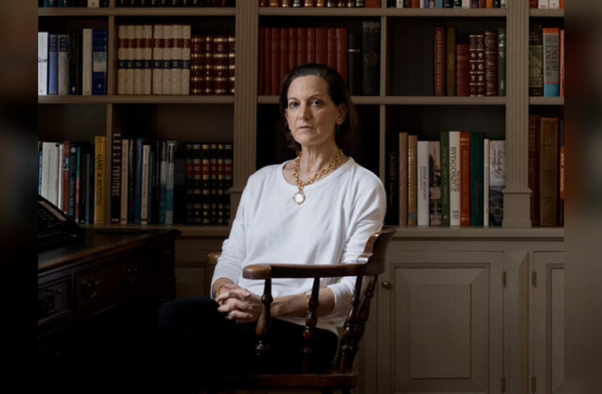 Він хоче, щоб Україна припинила існувати як нація: відома публіцистка про цілі путіна