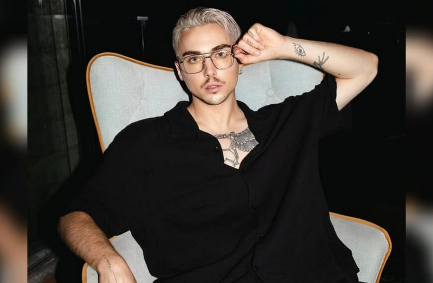 Став держслужбовцем: популярний співак приєднався&hellip;