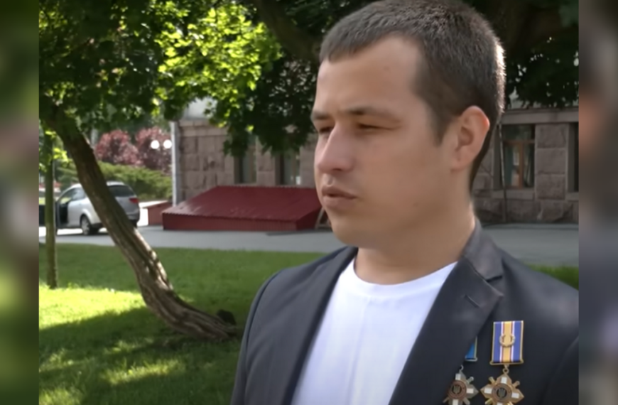 «Мені шкода, що поліцейський дістав ушкодження,…