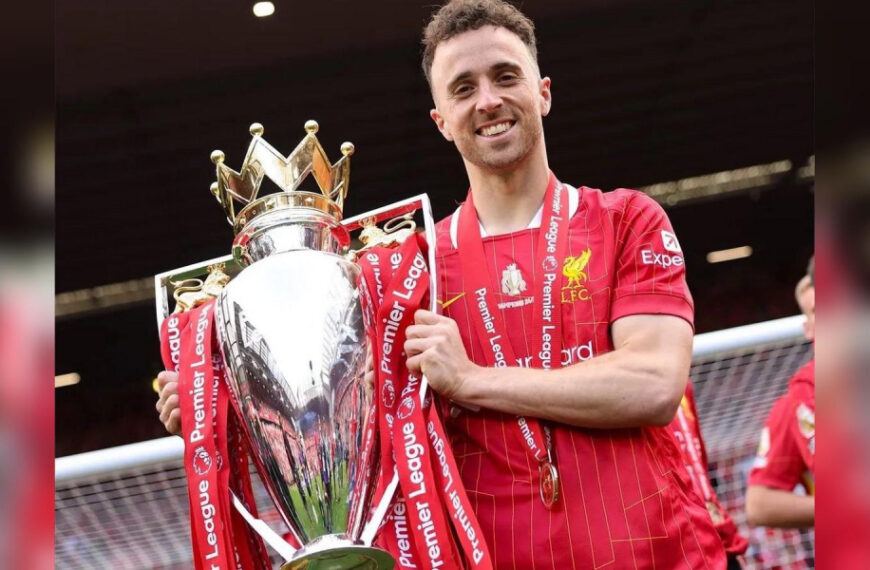 Знаменитий футболіст «Ліверпуля» та збірної Португалії&hellip;