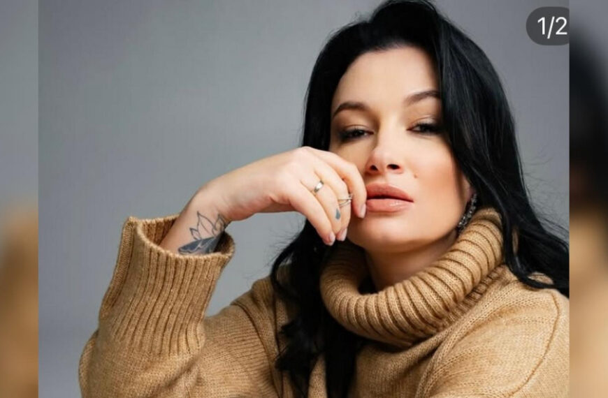 Не така, як всі: популярна співачка пояснила,&hellip;