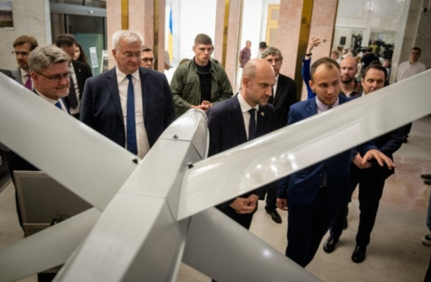 Французькі компанії хочуть налагодити виробництво зброї спільно з Україною – Барро