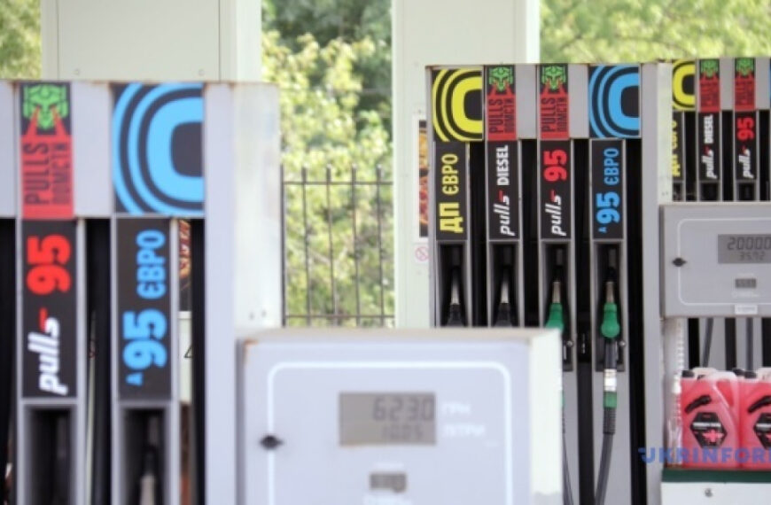 На АЗС України продовжує дорожчати дизпальне