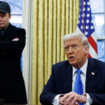 Репліка Трампа про можливу депортацію Маска обвалила акції Tesla на…