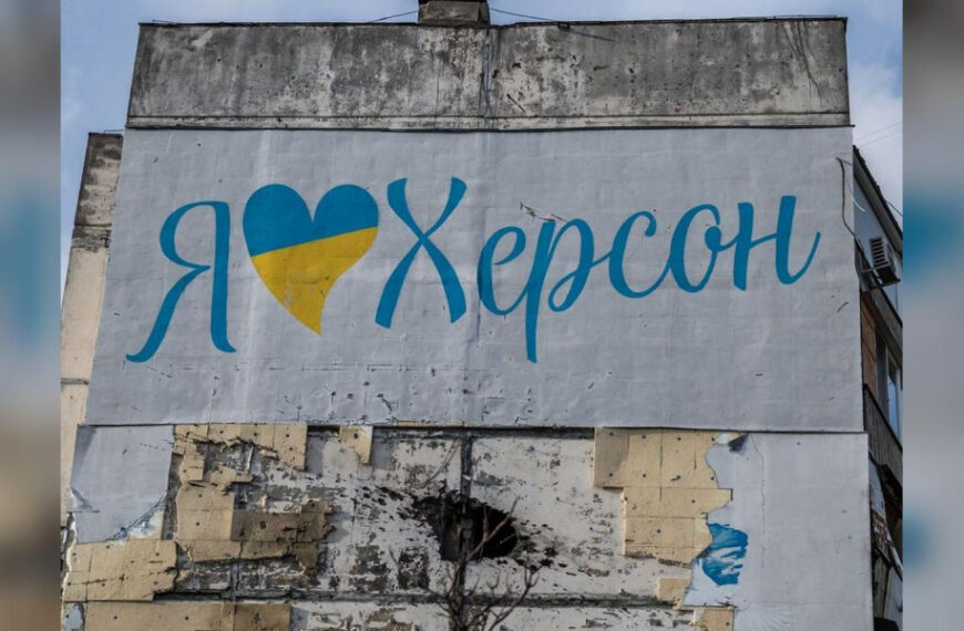 Через ризик для життя автівки їздять по дорогах міста на швидкості під сто кілометрів: як живуть мешканці Херсону