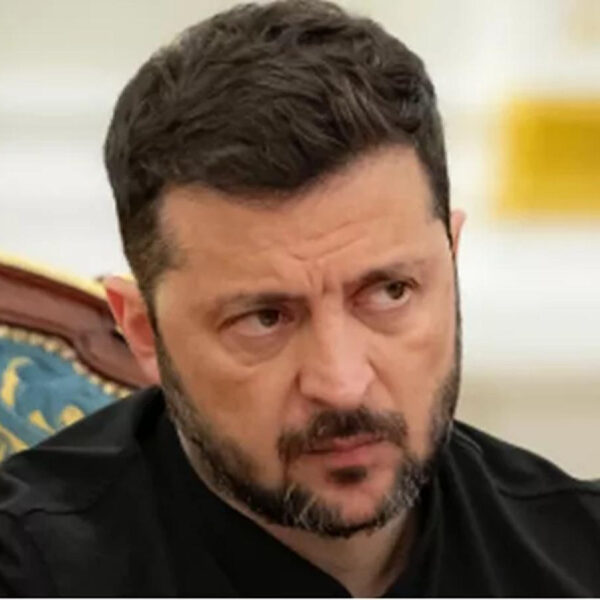 Військовозобов’язаним українцям віком до 22 років дозволять виїзд за кордон, — Зеленський