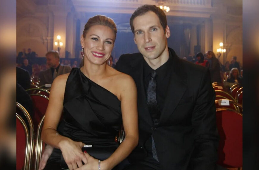 Легендарний воротар розлучився з матір’ю своїх дітей після 26 років стосунків (фото)