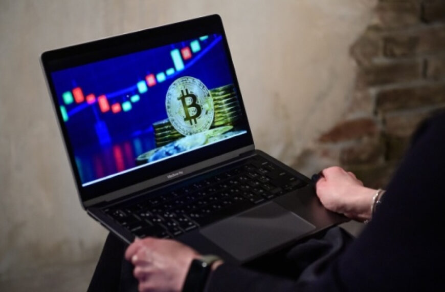 Американські банки різко змінюють ставлення до криптовалют і готують власні стейблкоїни – NYT