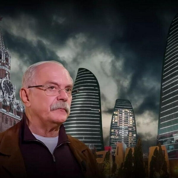 Придворний блазень: у Баку поставили на місце Михалкова, який взявся повчати Азербайджан та виправдовував війну проти України