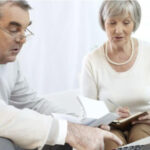 Як пенсіонерам відновити пенсію після звільнення з роботи: покрокова інструкція