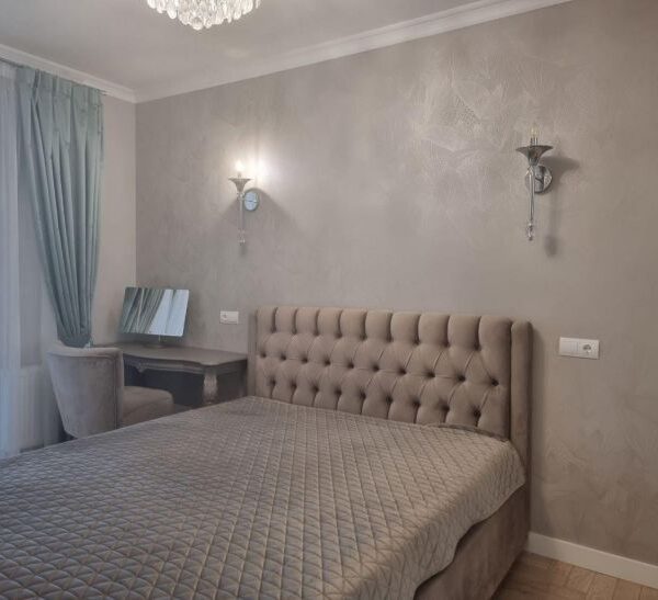 Що таке «правило трьох» у дизайні: і як його застосування миттєво робить ваш інтер'єр дорогим та стильним