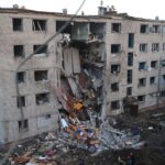 Зеленський заявив, що Росія випустила 705 ракет і запустила безпілотники…